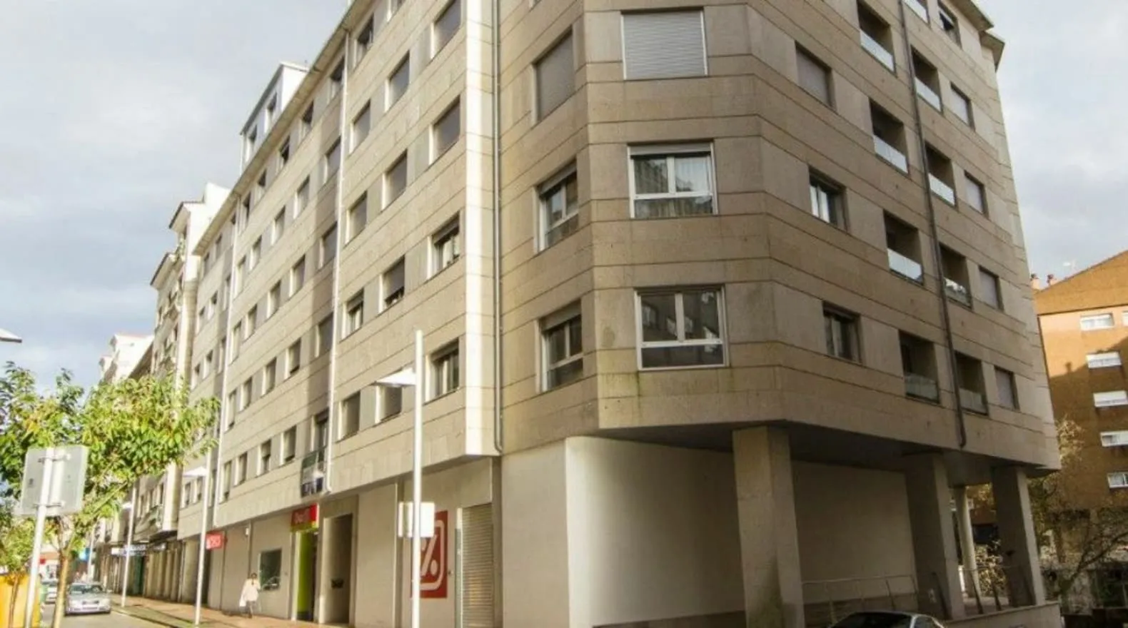 Edificio Rosalia De Castro 15