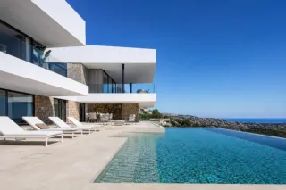 Villa Vela