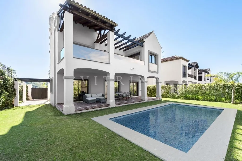 AZATA GOLF VILLAS