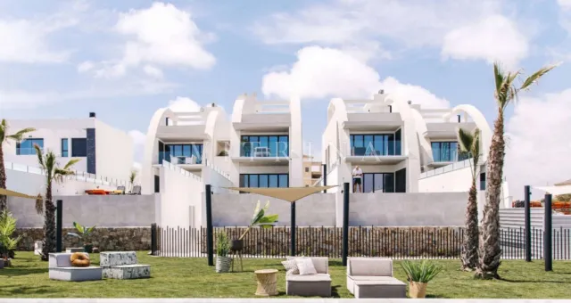 LUXURY APARTMENTS OCEANIC