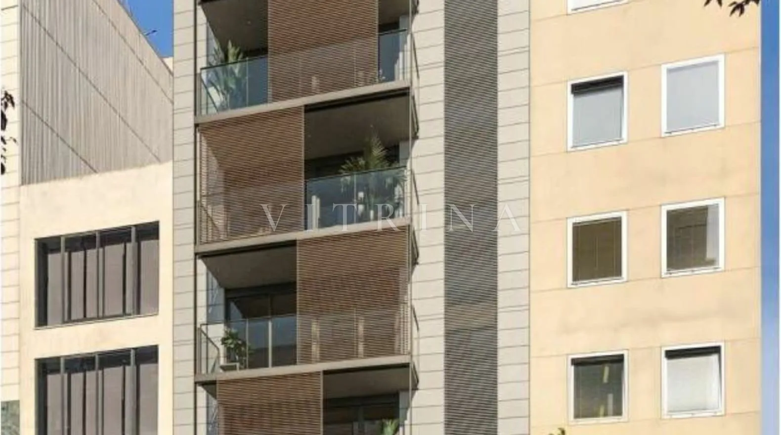 en construcción Girona, 38
